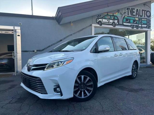 2020 Toyota Sienna Limited for sale in Douglaston, NY