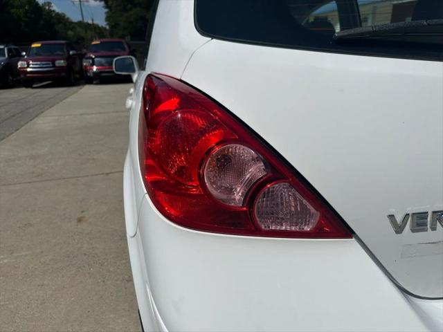 2012 Nissan Versa 1.8 S