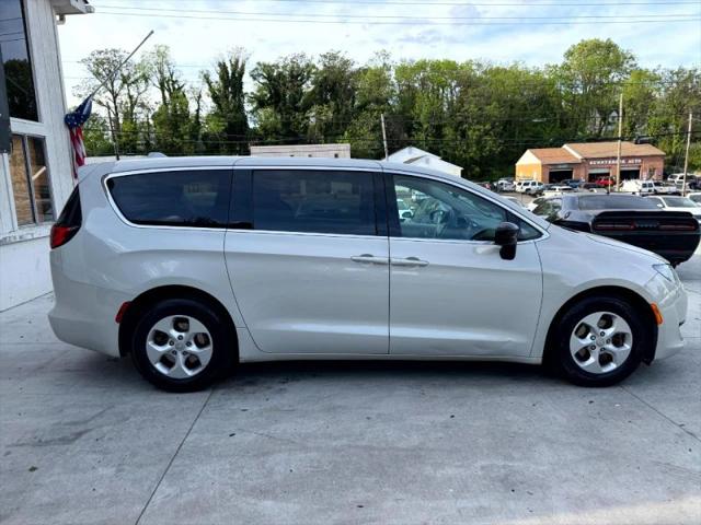 2017 Chrysler Pacifica LX