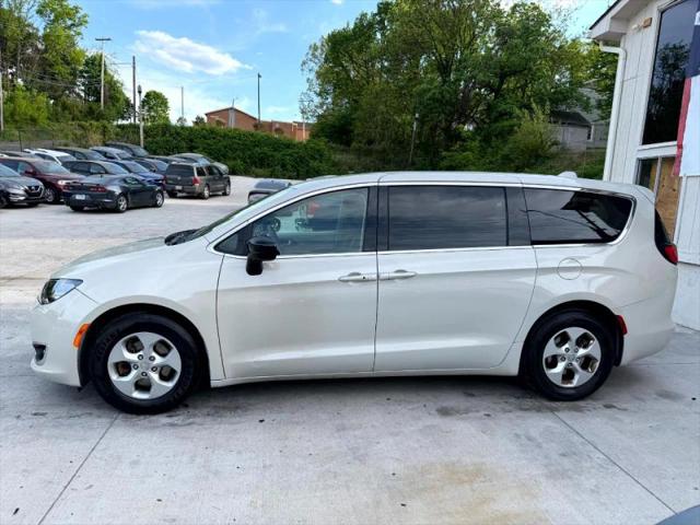 2017 Chrysler Pacifica LX