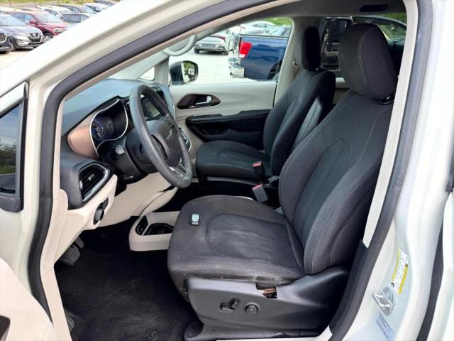 2017 Chrysler Pacifica LX