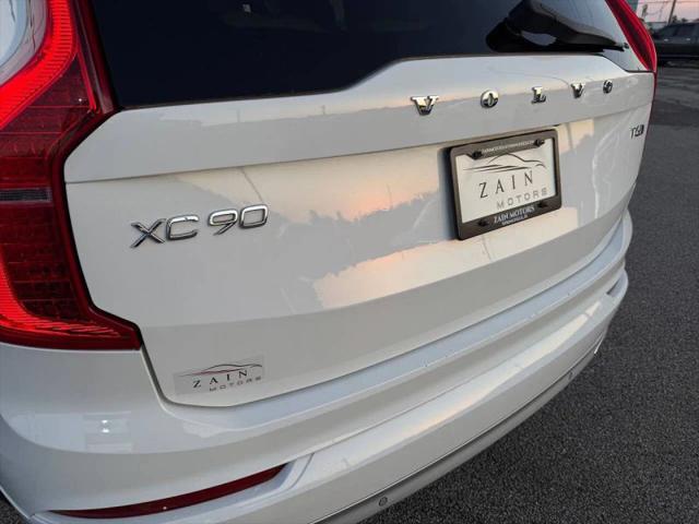 2016 Volvo XC90 T6 Momentum