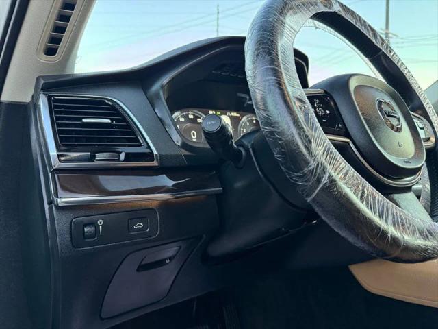 2016 Volvo XC90 T6 Momentum