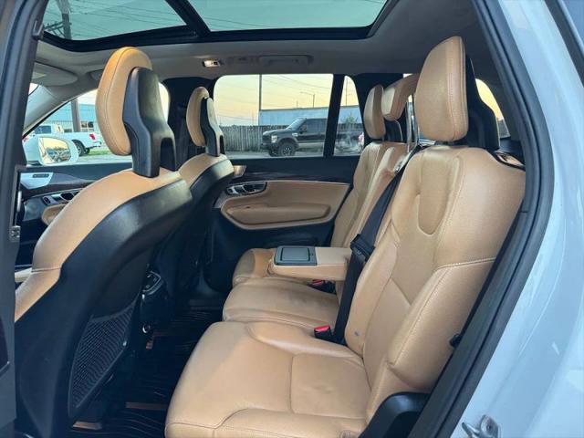 2016 Volvo XC90 T6 Momentum
