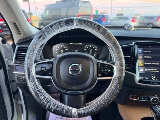 2016 Volvo XC90 T6 Momentum