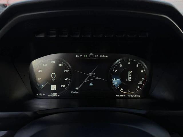 2016 Volvo XC90 T6 Momentum