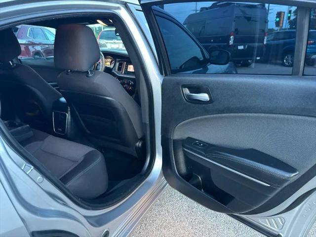 2016 Dodge Charger SE