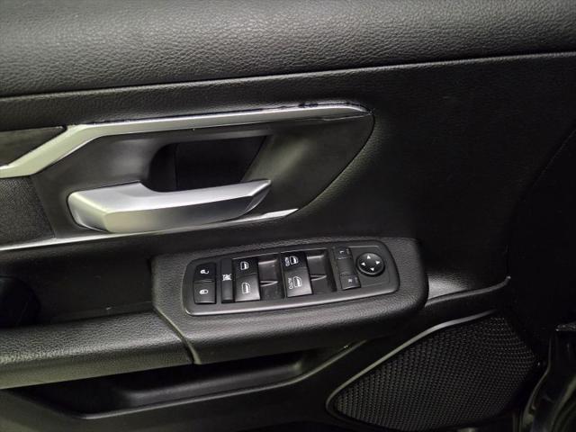 2019 Ram 1500 Big Horn/Lone Star Crew Cab 4x4 57 Box