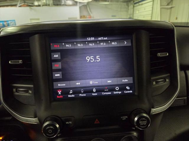 2019 Ram 1500 Big Horn/Lone Star Crew Cab 4x4 57 Box