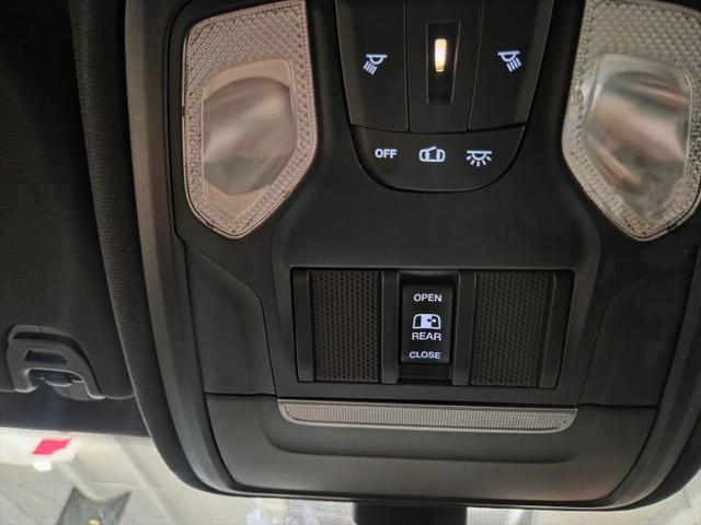 2019 Ram 1500 Big Horn/Lone Star Crew Cab 4x4 57 Box