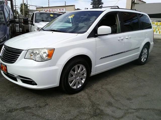 2015 Chrysler Town & Country Touring for sale in Van Nuys, CA