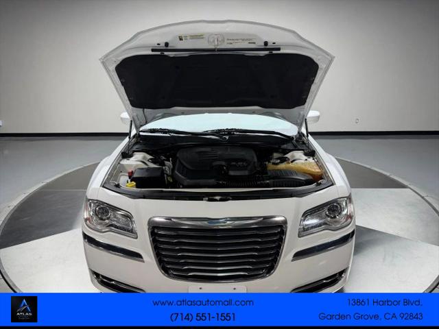 2012 Chrysler 300 300