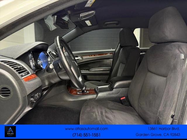 2012 Chrysler 300 300