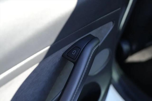 2021 Tesla Model 3 Standard Range Plus Rear-Wheel Drive