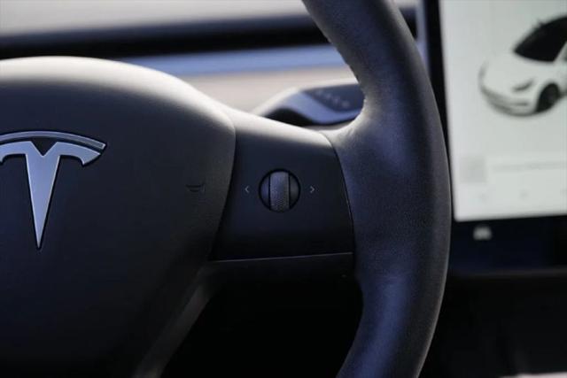 2021 Tesla Model 3 Standard Range Plus Rear-Wheel Drive
