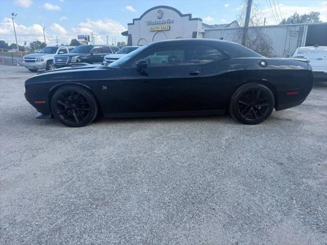 2017 Dodge Challenger 392 Hemi Scat Pack Shaker