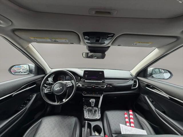 2022 Kia Seltos EX