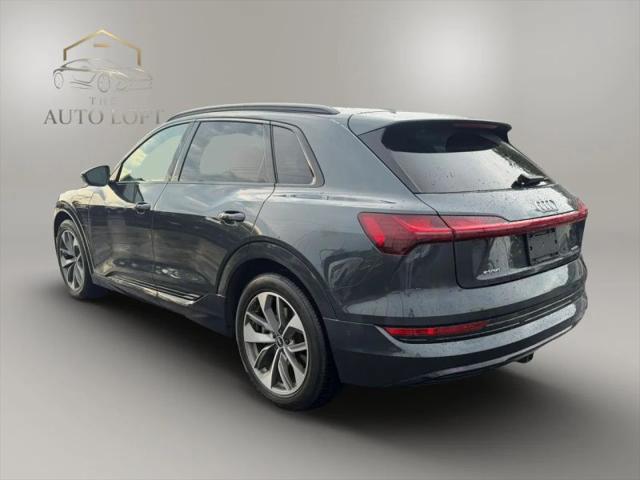 2021 Audi e-tron Premium Plus quattro