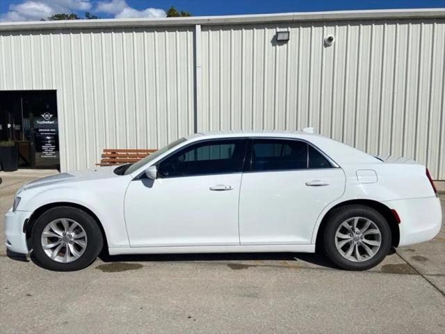 2015 Chrysler 300 Limited