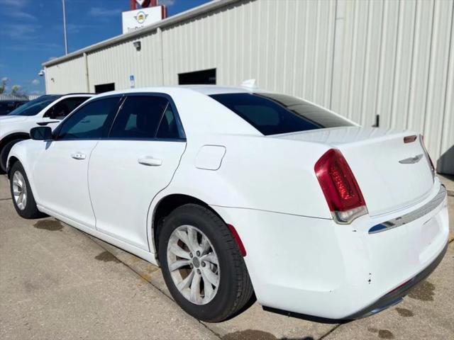 2015 Chrysler 300 Limited