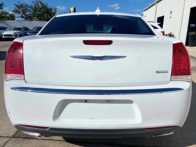 2015 Chrysler 300 Limited