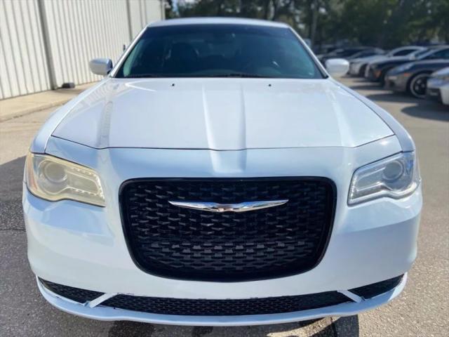 2015 Chrysler 300 Limited