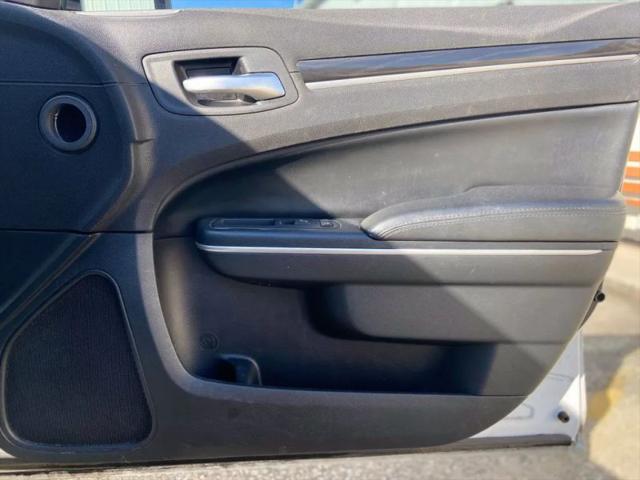 2015 Chrysler 300 Limited