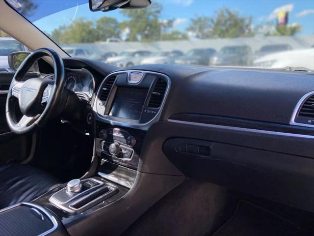 2015 Chrysler 300 Limited