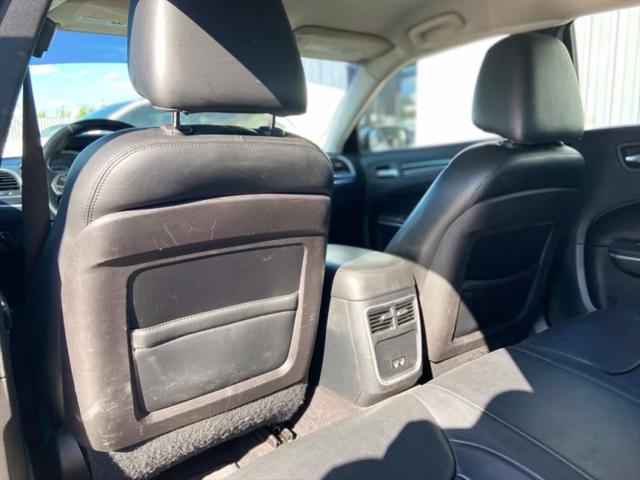 2015 Chrysler 300 Limited