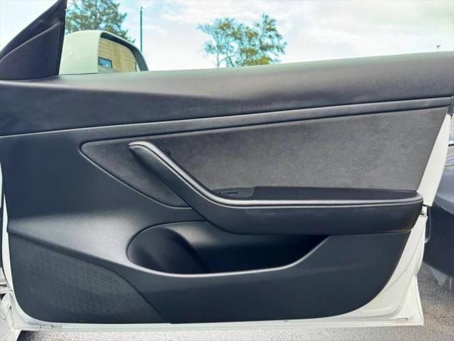 2021 Tesla Model 3 Standard Range Plus Rear-Wheel Drive