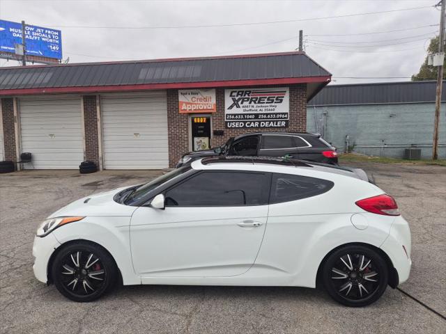 2012 Hyundai Veloster Base w/Red/Black