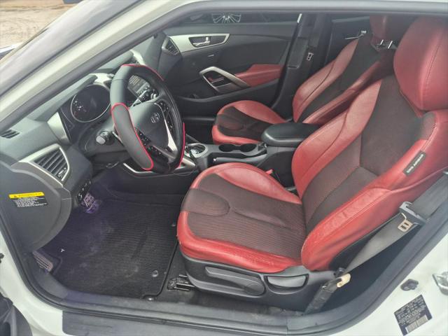 2012 Hyundai Veloster Base w/Red/Black