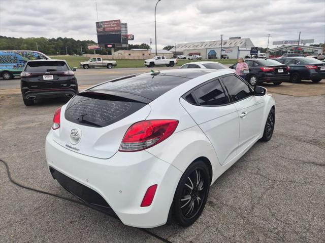 2012 Hyundai Veloster Base w/Red/Black