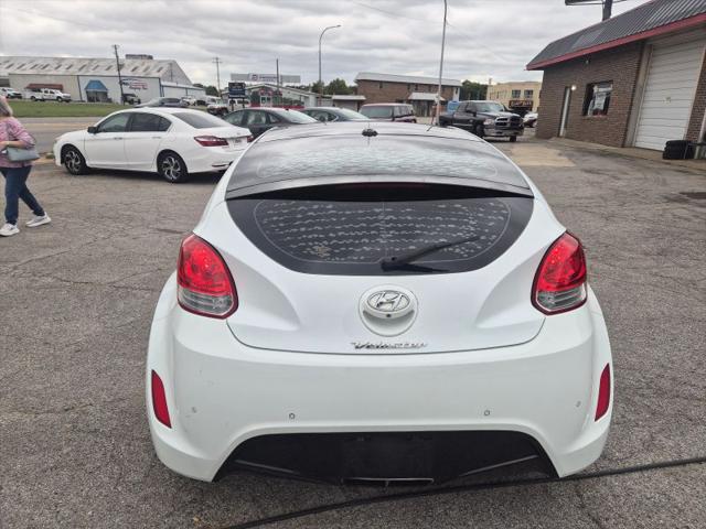 2012 Hyundai Veloster Base w/Red/Black