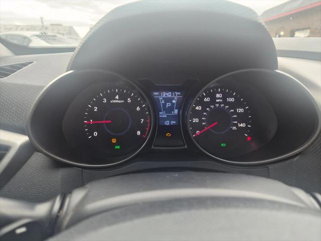 2012 Hyundai Veloster Base w/Red/Black