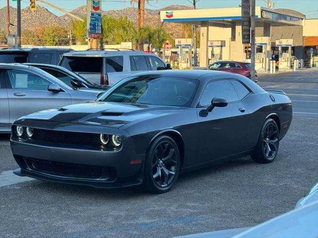2018 Dodge Challenger SXT Plus