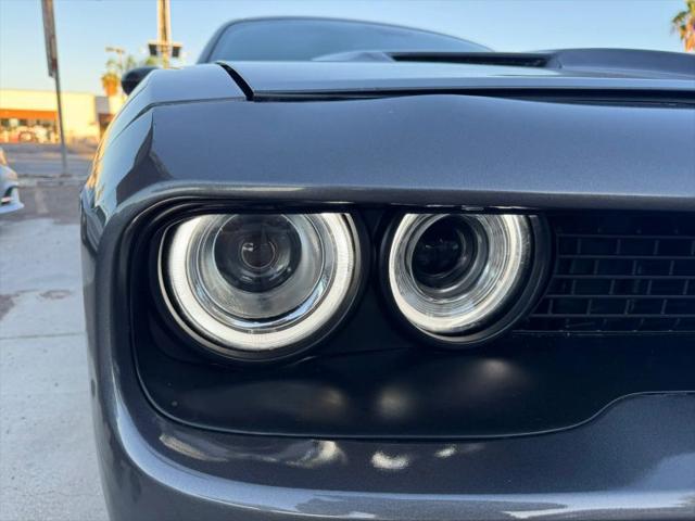 2018 Dodge Challenger SXT Plus