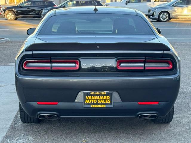 2018 Dodge Challenger SXT Plus