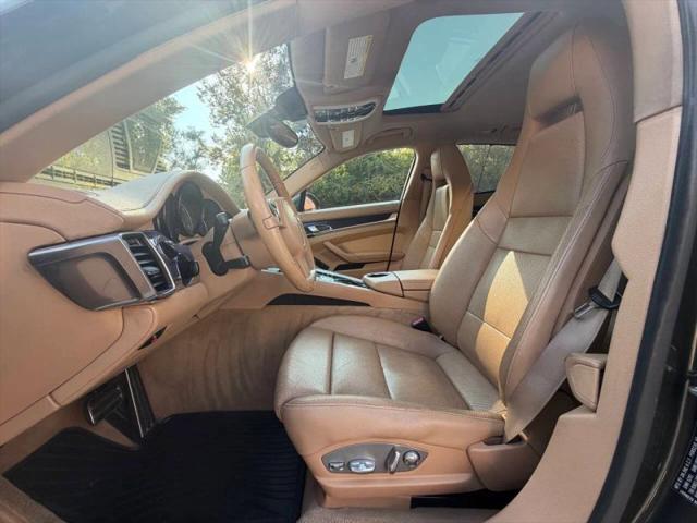2012 Porsche Panamera 4