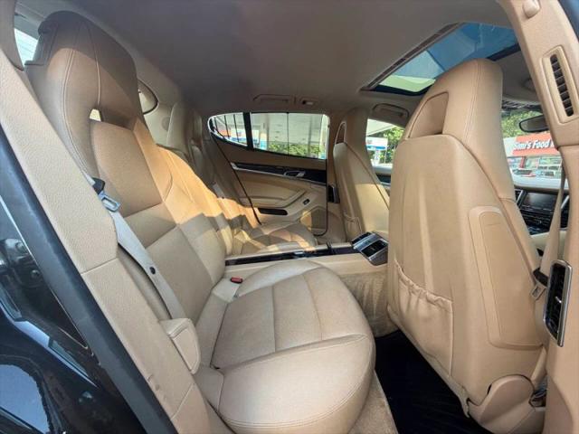 2012 Porsche Panamera 4