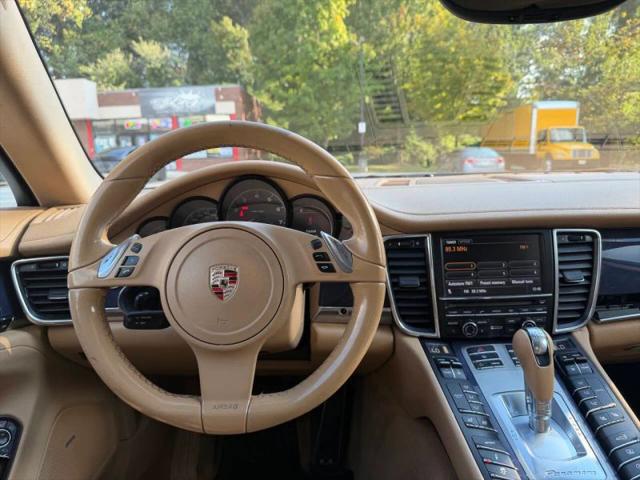 2012 Porsche Panamera 4