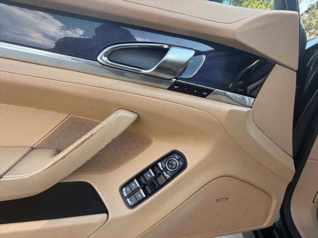 2012 Porsche Panamera 4