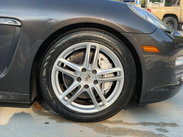 2012 Porsche Panamera 4
