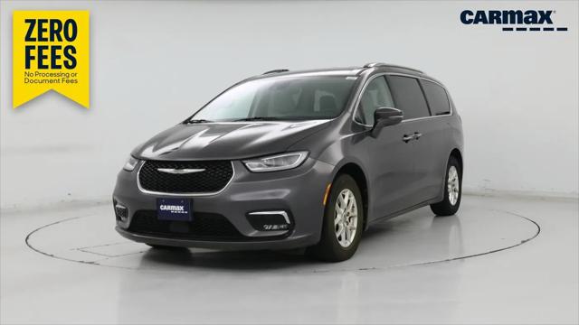2021 Chrysler Pacifica Touring L for sale in Independence, MO