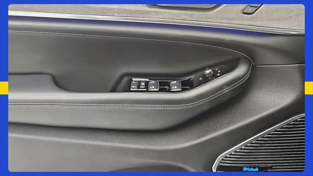 2023 Jeep Grand Cherokee Overland 4x2