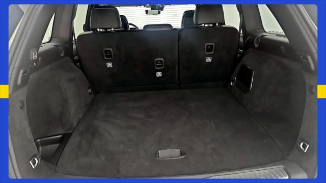 2023 Jeep Grand Cherokee Overland 4x2
