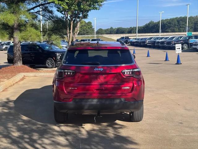 2024 Jeep Compass Latitude Lux FWD