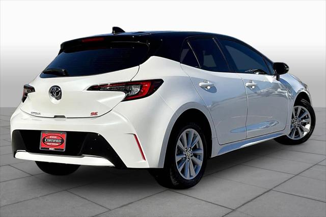Certified Used 2026 Wind Chill Pearl/Midnight Black Metallic Toyota SE image 46