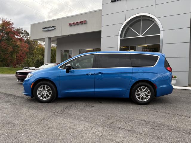 2026 Chrysler Pacifica Select 2026 Chrysler Pacifica Select