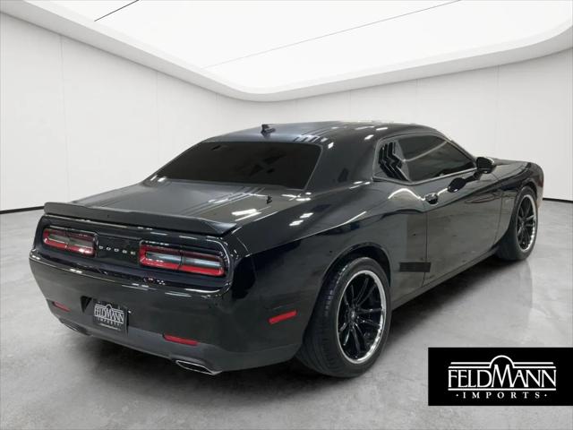 2017 Dodge Challenger R/T Shaker